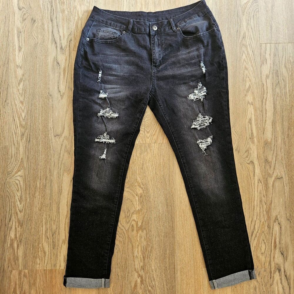 Black Distressed Stretch Jeans Womens Size XL 33x27 NEW